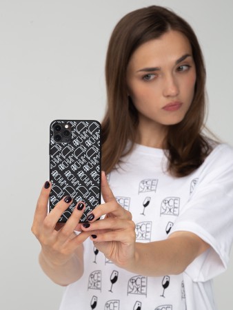 Чехол «Да не снимай» паттерн, чёрный