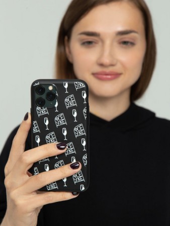 Чехол «А фсё уже. Бокальчик» чёрный